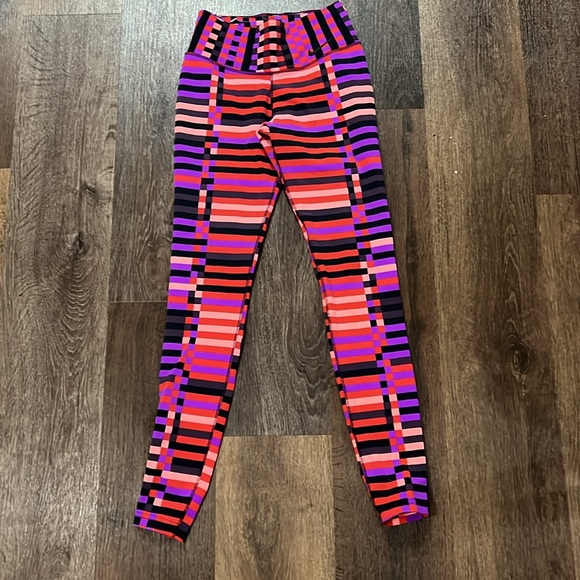 Nike Women’s Tights - Picture 2 of 2